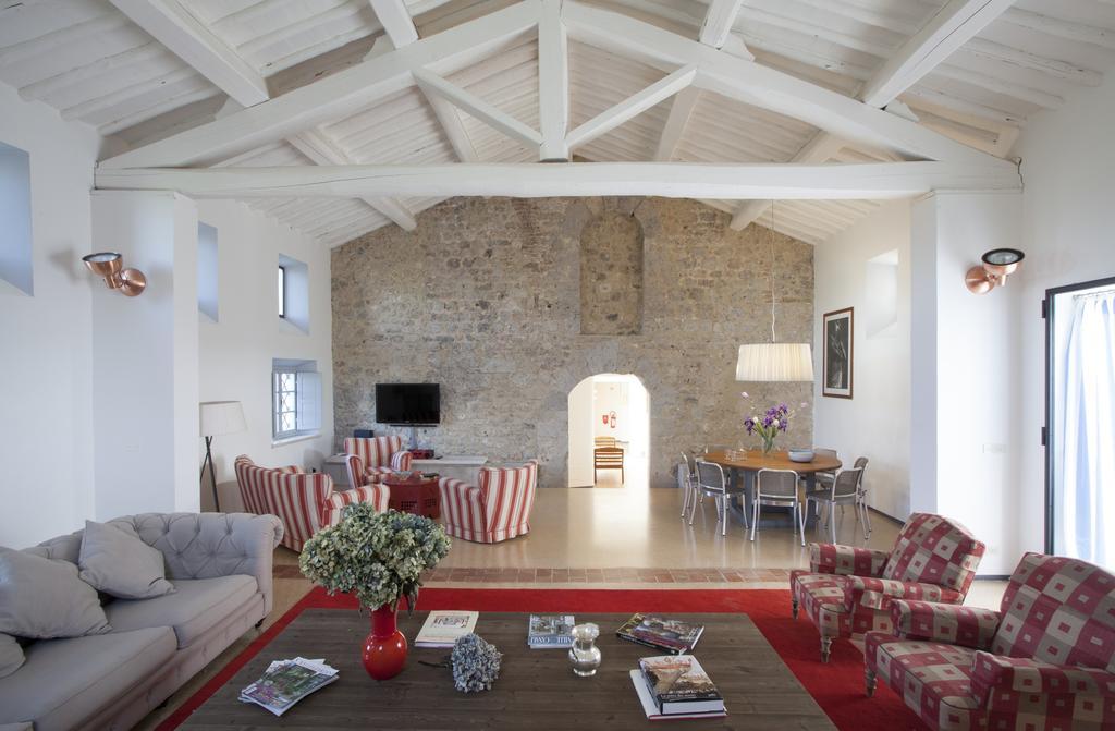 סוביצ'ילה Agriturismo Borgo Personatina מראה חיצוני תמונה