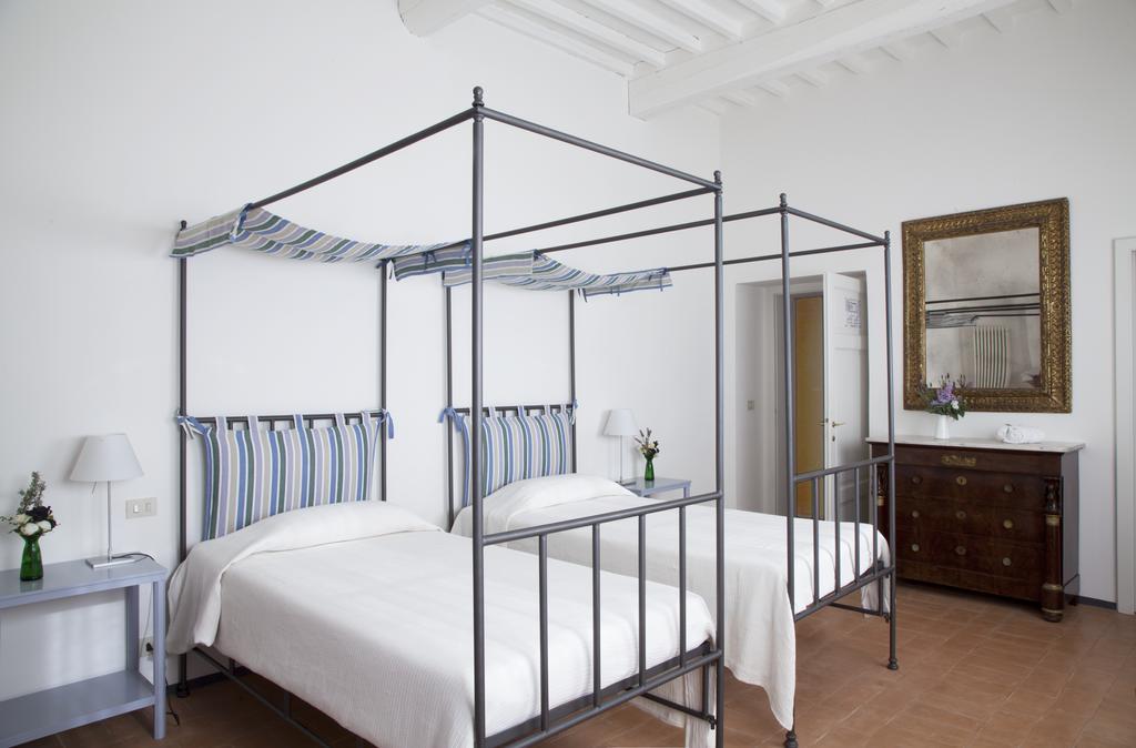 סוביצ'ילה Agriturismo Borgo Personatina מראה חיצוני תמונה